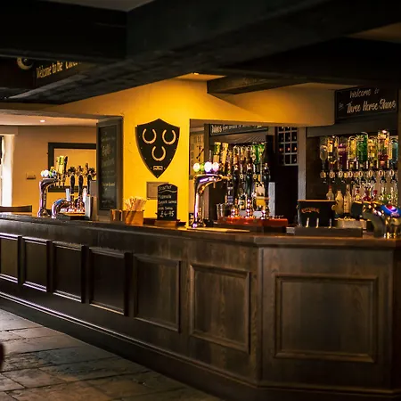 Three Horseshoes Inn-3
