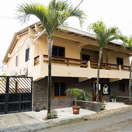 La Casa Naranja Hostal-2