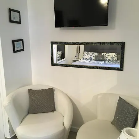 Chante Brise B&B-2