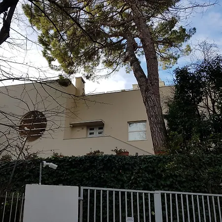 Villa Gotti Charming Rooms-3