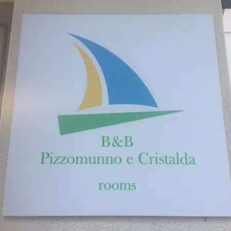 B&B Pizzomunno e Cristalda Rooms-3