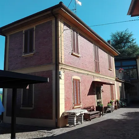 B&B "Il Cantastorie" Casa Molinari-Boldrini - Room & Breakfast-2
