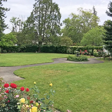 Churchill Manor-2