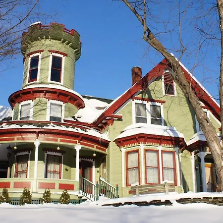 Maplecroft Bed & Breakfast-3
