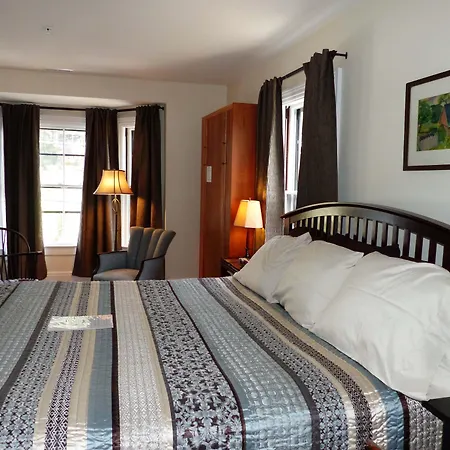 Davis Square Inn-3