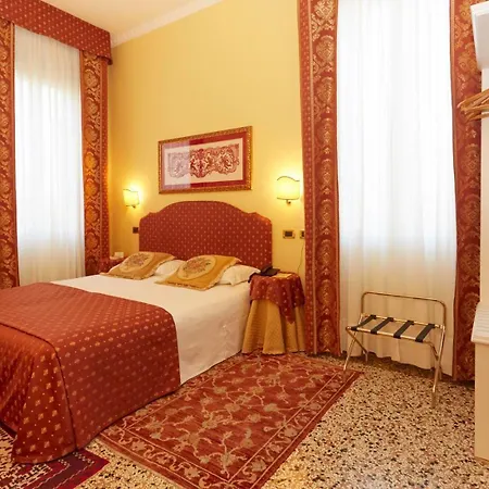 Casa Villa Gardenia Venice - Atika&Atif-3