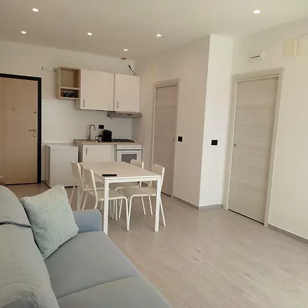Miti Dello Stretto B&B-2