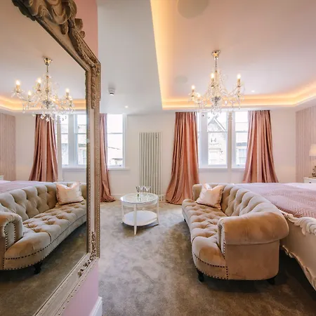 Absoluxe Suites-3