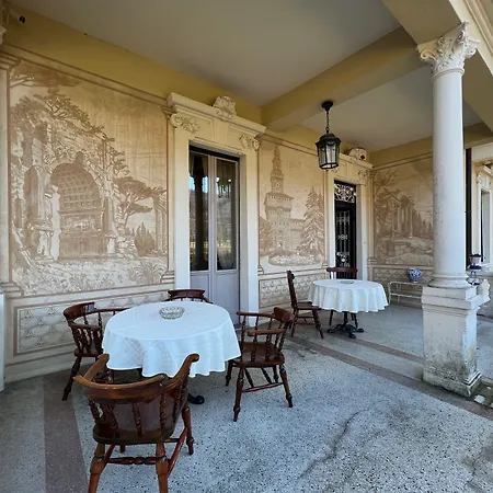 La Villa Del Lago-2