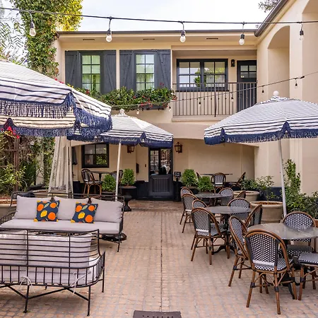 Petit Soleil - Bed, Breakfast And Bar-3