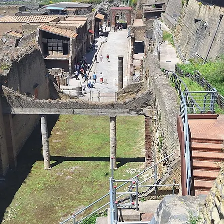 Garden House Ercolano-3