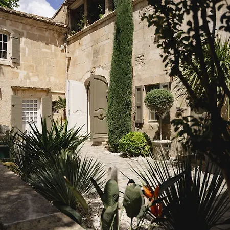 Jk Moulin Paradou-3