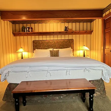 Country Willows Inn (Adults Only)-3