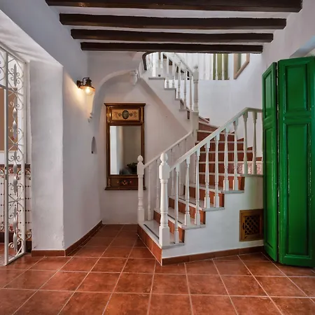 Encanto Guesthouse-2