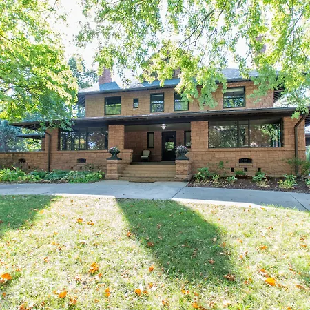 Martha'S Bed And Breakfast-2