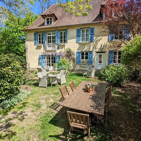 Sous le Chateau-2