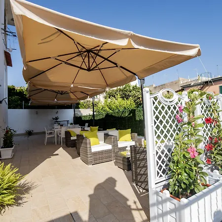 La Dolce Vita Rooms-3