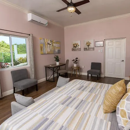 Majestic Heights Bed & Breakfast-3