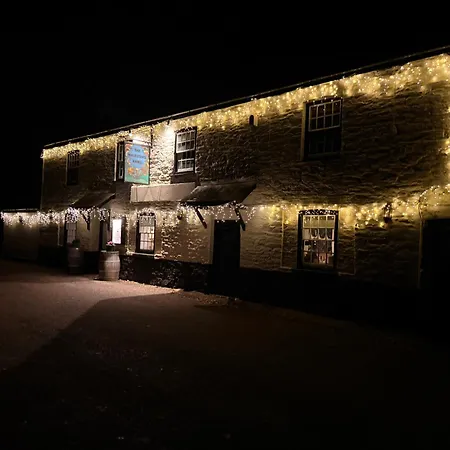 The Maltsters Arms-3