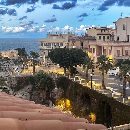 B&B Island Tropea -Sea View Rooms & Suites--3