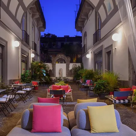 Hotel Piazza Bellini&Apartments-3