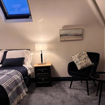 Inglewood Lodge B&B-2