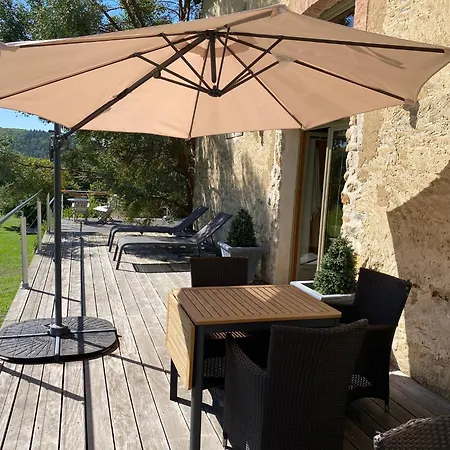 Clos de Mont July, architecture XVIIIe au cœur de la nature-3