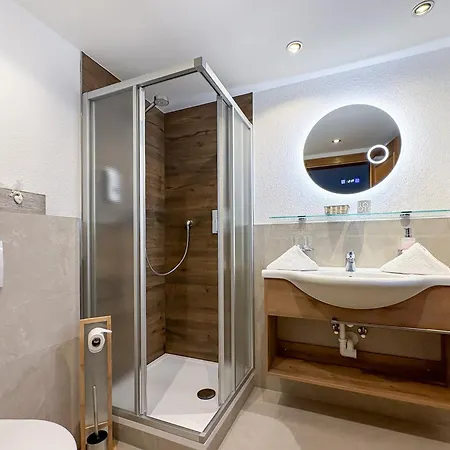 Hotel Garni Tyola-3