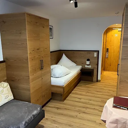 Hotel Garni Tyola-2