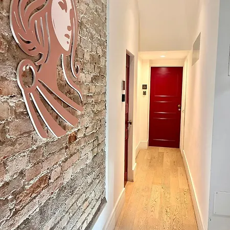 Athena Luxury Rooms-3