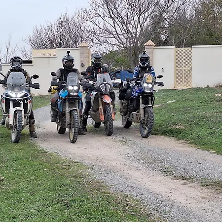 2 Wheels Granada Motocamp-2