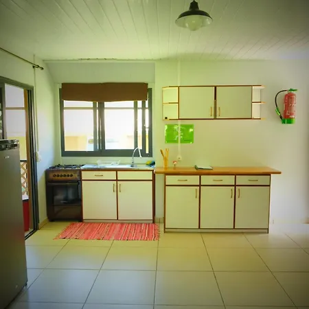 Pension Reva Teahupoo-2