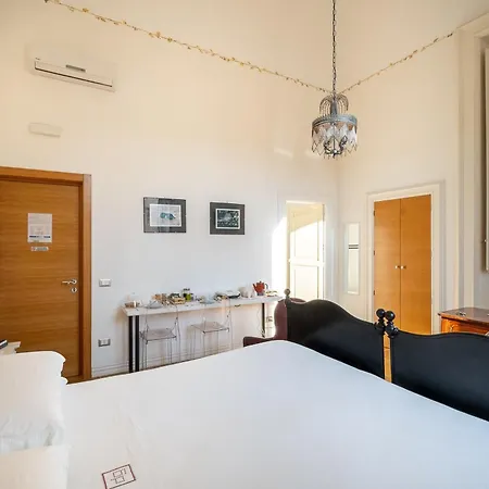Palazzo De Giorgi B&B-3