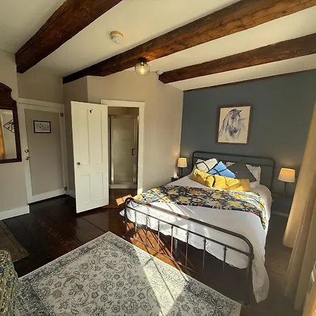 Stone Hearth Inn And Eatery-2