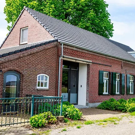 B&B De NieuwenHof 'De Tuinkamer'-2