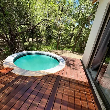 Kholiwe On Kruger Lodge & Safaris-3