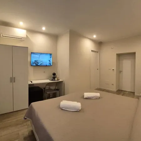 Seaside Holidays Guest House-3