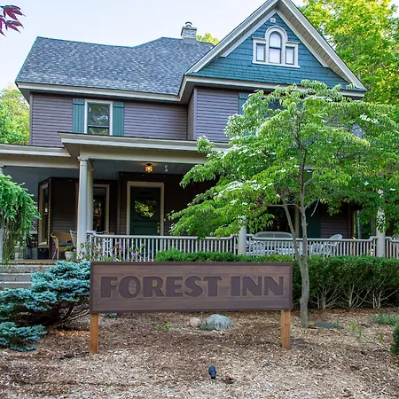 Forest Inn Of Saugatuck-2