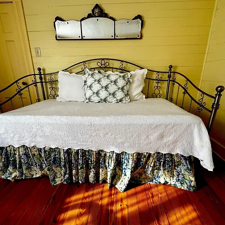 The Bed And Breakfast At Peace Hill Farm-3