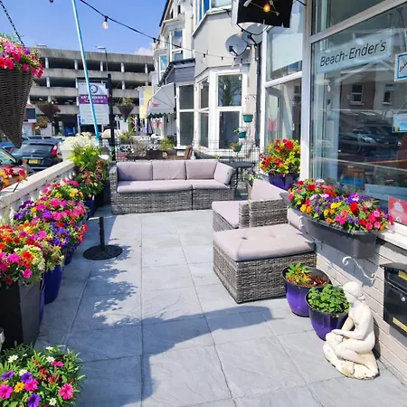 The Roslyn Guest House-2