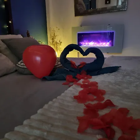 A l'Orée des pins - Gite et spa de 30 m2- Home Cinéma et massage en sup-2