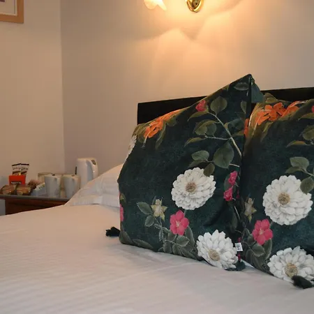Bed & Breakfast At Newton House Farm-2