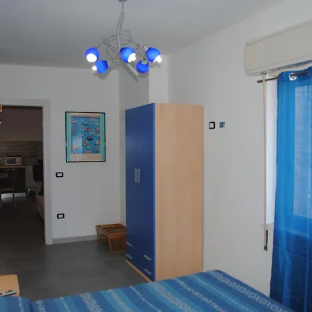 Summer Beach Rooms-2