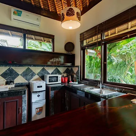 Sama'S Cottages And Villas-2