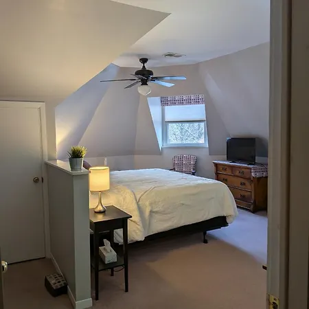 Ruby Manor Bed & Breakfast-3
