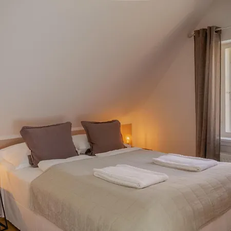 Kefs Guesthouse & Cafe-3