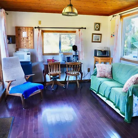 Harrison Hammond House Farmstay-3
