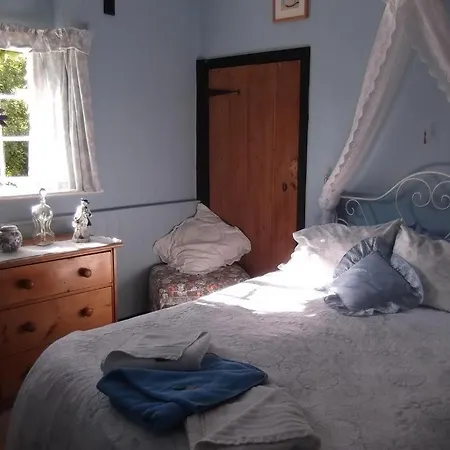 East Farm House B&B-3