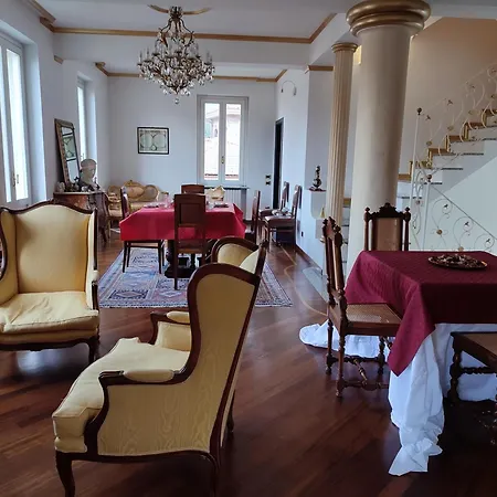 Villa Puccini Bed & Breakfast-2