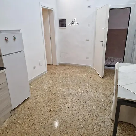 B&B GANAJ - Corso Italia 89 - BARI-2